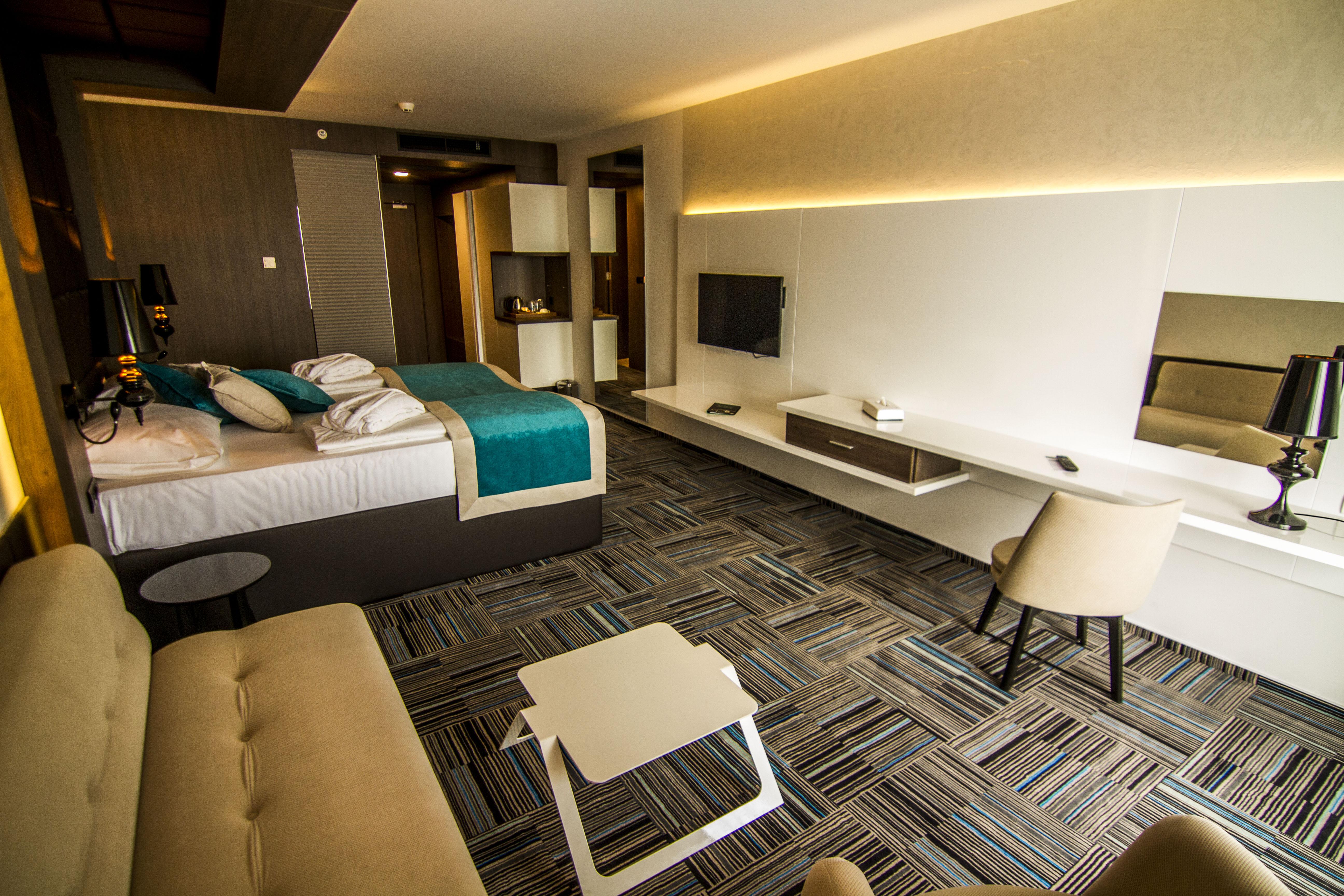 Hills Sarajevo Congress & Thermal 5*