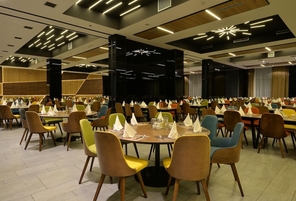 Hotel Hills Sarajevo Congress & Thermal 5*